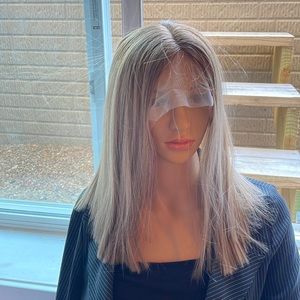 NWT 14” Swiss lace ash blonde mix blend bronde T part custom straight wheat bob